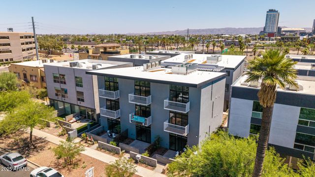 531 E WILLETTA Street 303, Phoenix, AZ 85004