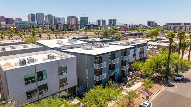 531 E WILLETTA Street 303, Phoenix, AZ 85004