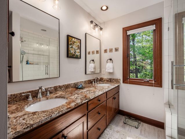8403 Beeswing Court, Dublin, OH 43017