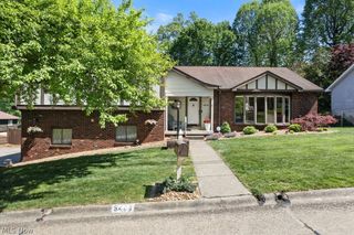 5404 11th Avenue, Vienna, WV 26105