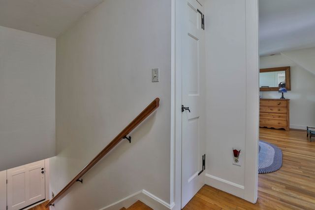 15 Hooker Street, Nashua, NH 03064