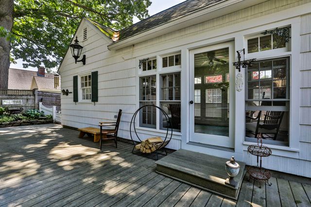 15 Hooker Street, Nashua, NH 03064