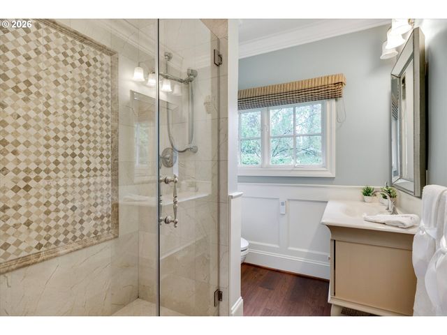 1011 TROON Rd, Lake Oswego, OR 97034