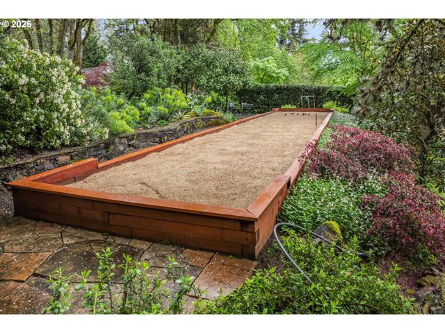 1011 TROON Rd, Lake Oswego, OR 97034