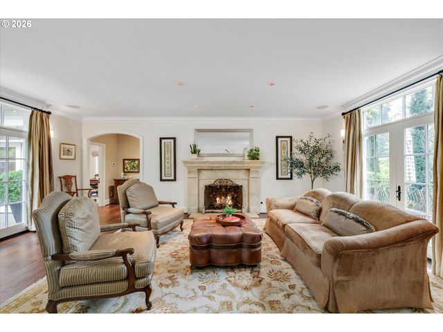 1011 TROON Rd, Lake Oswego, OR 97034