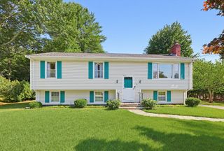 5 Nelson St, Attleboro, MA 02703
