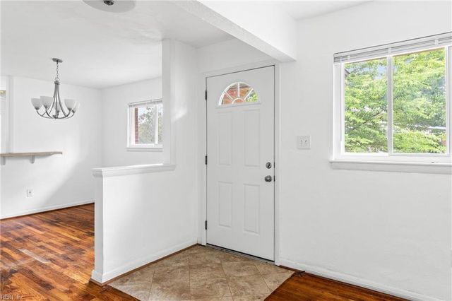 889 Hopwood LN, Virginia Beach, VA 23455