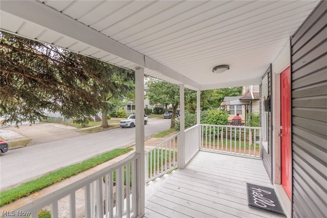 1558 Winchester Avenue, Lakewood, OH 44107