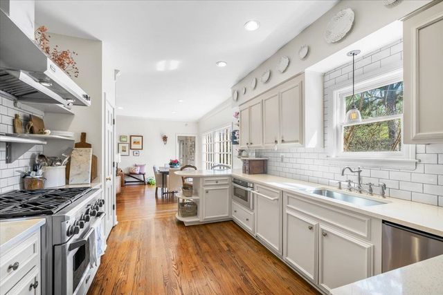 4303 HATHAWAY LN, Memphis, TN 38117