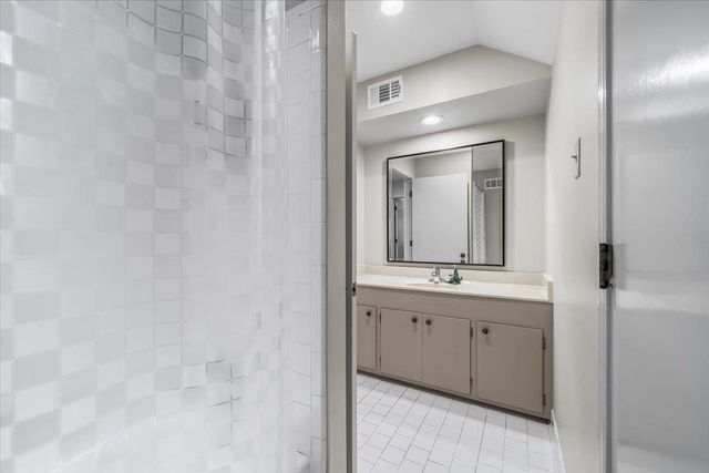 4303 HATHAWAY LN, Memphis, TN 38117