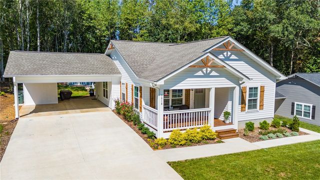 301 Shadybrook Drive B, Walhalla, SC 29691