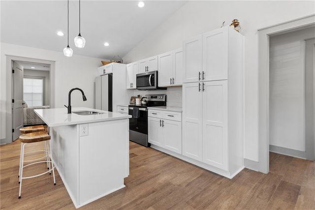 301 Shadybrook Drive B, Walhalla, SC 29691