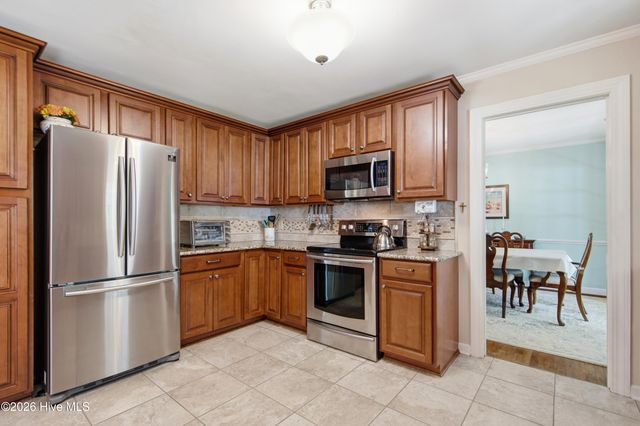 312 Lennox Place, Wilmington, NC 28412