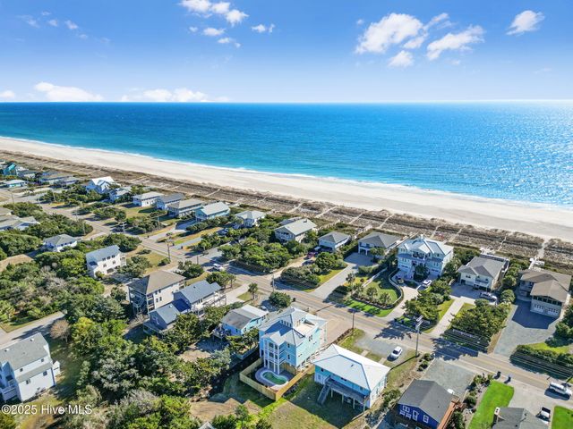 408 S Anderson Boulevard ., Topsail Beach, NC 28445
