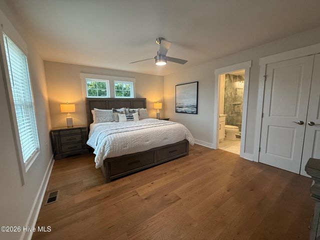 408 S Anderson Boulevard ., Topsail Beach, NC 28445