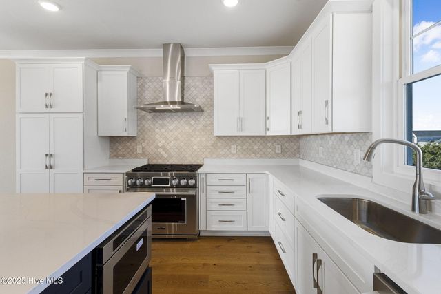 408 S Anderson Boulevard ., Topsail Beach, NC 28445