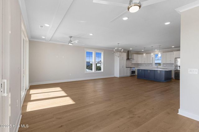 408 S Anderson Boulevard ., Topsail Beach, NC 28445