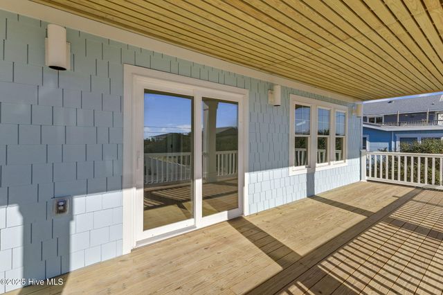 408 S Anderson Boulevard ., Topsail Beach, NC 28445