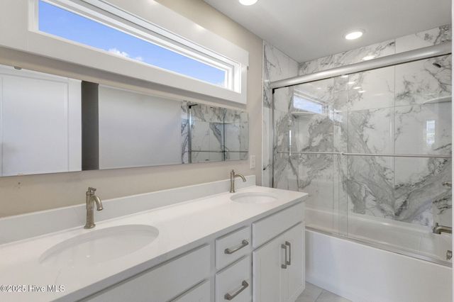 408 S Anderson Boulevard ., Topsail Beach, NC 28445