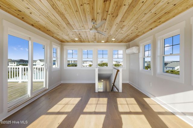 408 S Anderson Boulevard ., Topsail Beach, NC 28445