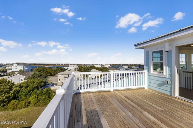 408 S Anderson Boulevard ., Topsail Beach, NC 28445
