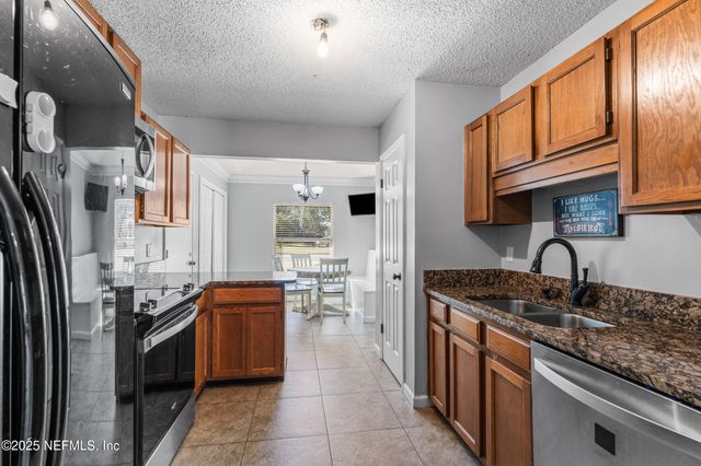 1763 PRONGHORN Court, Jacksonville, FL 32225