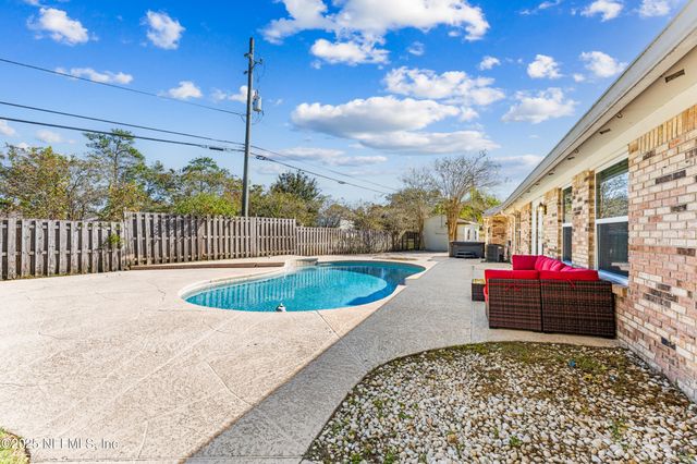 1763 PRONGHORN Court, Jacksonville, FL 32225