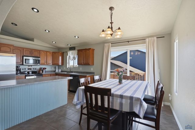 713 MISSOULA ST, Rapid City, SD 57703