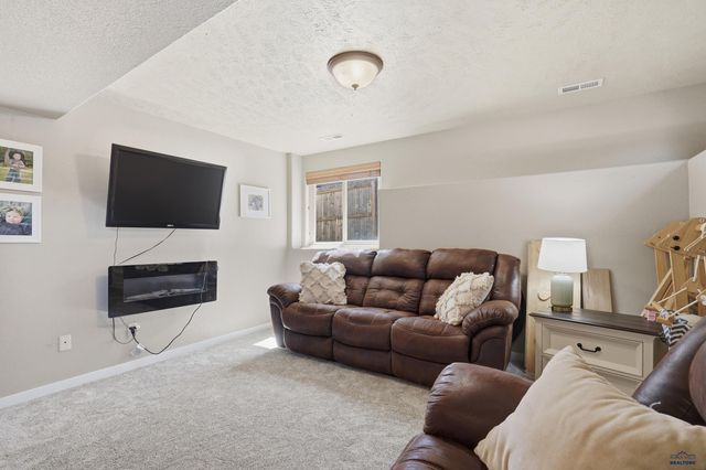 713 MISSOULA ST, Rapid City, SD 57703