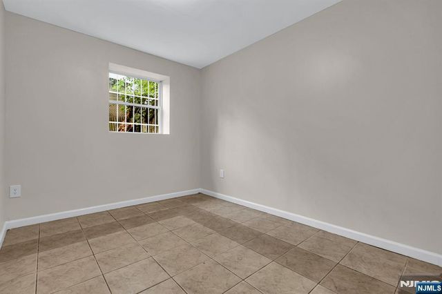 914 18th Street, Newark, NJ 07108