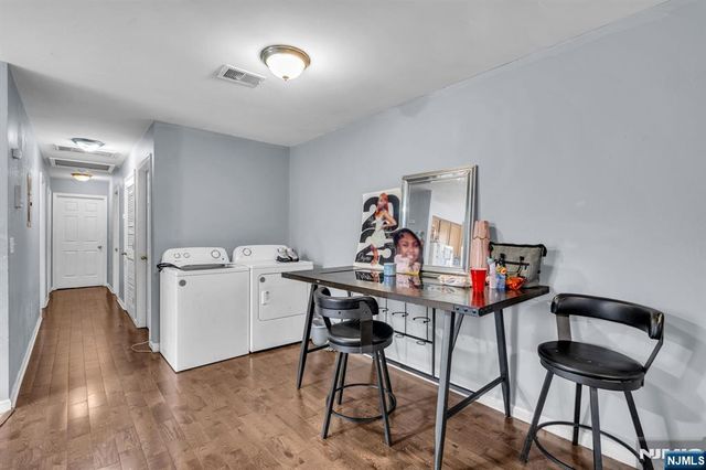914 18th Street, Newark, NJ 07108
