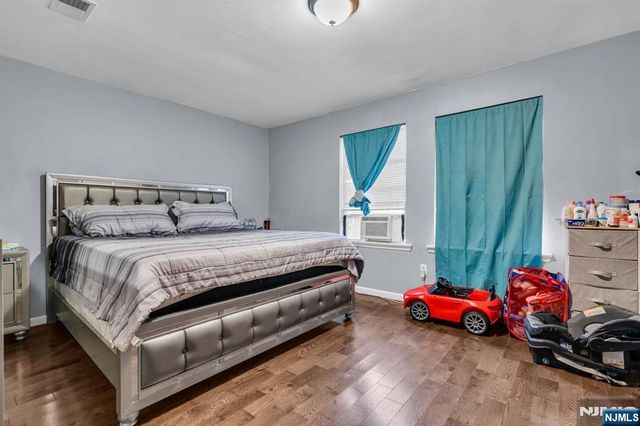 914 18th Street, Newark, NJ 07108