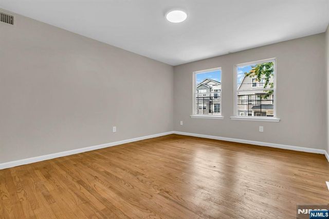 914 18th Street, Newark, NJ 07108