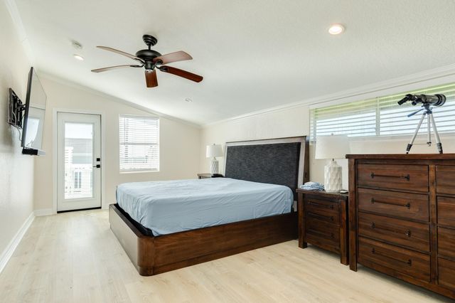 119 Nesmith Place, Freeport, TX 77541