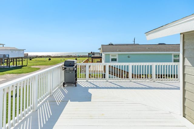 119 Nesmith Place, Freeport, TX 77541