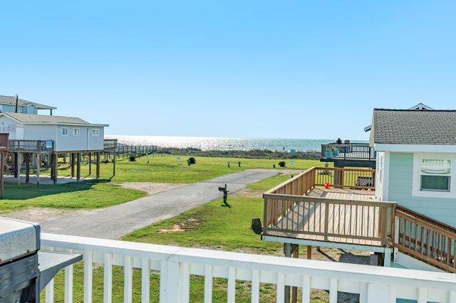 119 Nesmith Place, Freeport, TX 77541