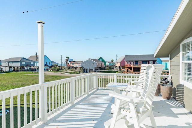 119 Nesmith Place, Freeport, TX 77541