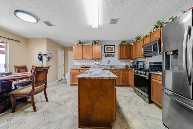 1032 Hampton Drive, Forney, TX 75126