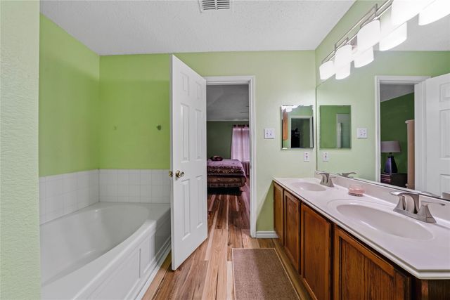 1032 Hampton Drive, Forney, TX 75126