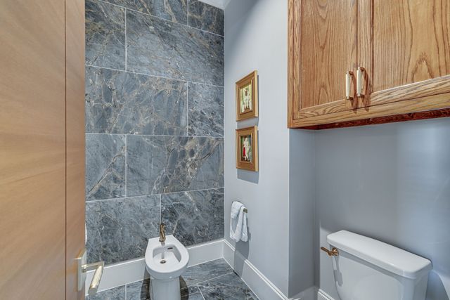 10039 Crestridge Drive, Whitney, TX 76692