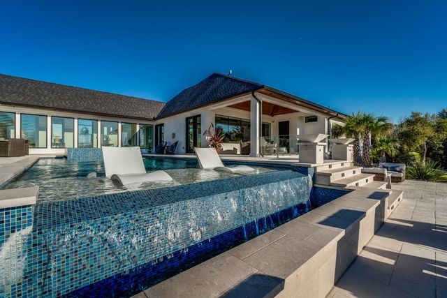 10039 Crestridge Drive, Whitney, TX 76692