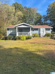 1705 4TH PLACE NW, Center Point, AL 35215