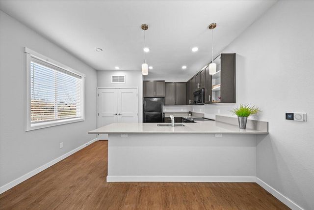 2625 Redwood Avenue, Grants Pass, OR 97527