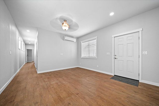 2625 Redwood Avenue, Grants Pass, OR 97527