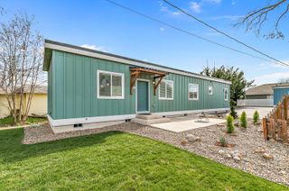 2625 Redwood Avenue, Grants Pass, OR 97527