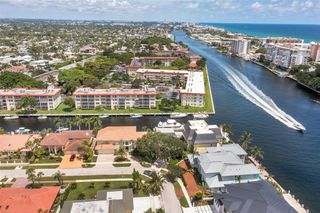 3050 NE 48th Ct 201, Lighthouse Point, FL 33064