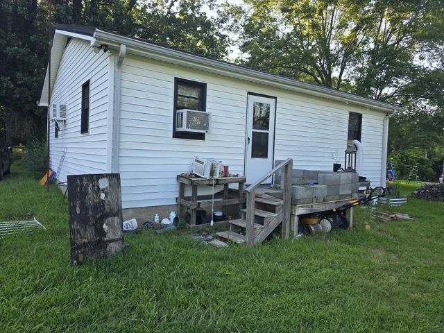 514 Wilkie St, N, Mc Ewen, TN 37101