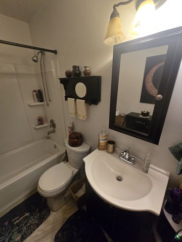 514 Wilkie St, N, Mc Ewen, TN 37101