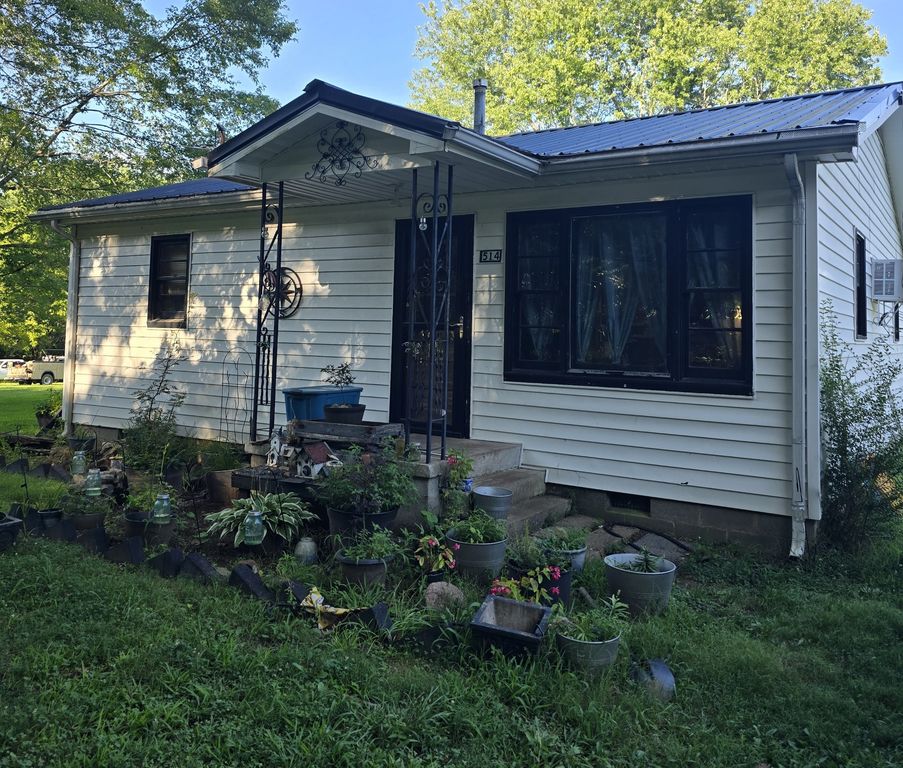 514 Wilkie St, N, Mc Ewen, TN 37101