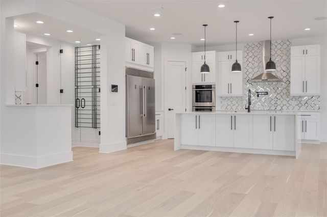 6012 KIPPS COLONY DRIVE E, Gulfport, FL 33707